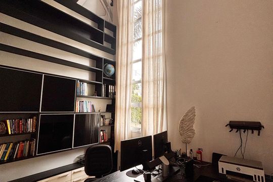 Escritório  de casa de condomínio à venda com 5 quartos, 560m² em Alphaville Residencial Dois, Barueri