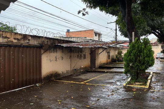 Garagem de apartamento à venda com 2 quartos, 49m² em Jardim Leblon, Belo Horizonte