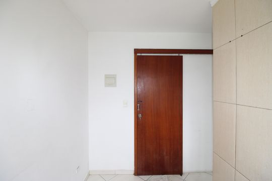 Cozinha de casa para alugar com 2 quartos, 42m² em Itaquera, São Paulo