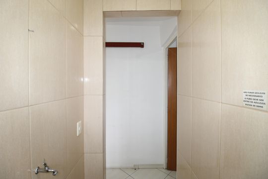 Área de Serviço de casa para alugar com 2 quartos, 42m² em Itaquera, São Paulo