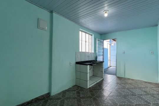 Cozinha de casa para alugar com 1 quarto, 30m² em Parque Jurema, Guarulhos