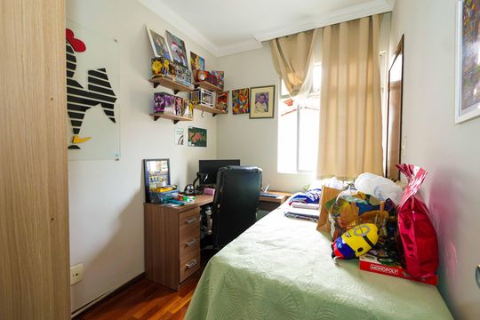 Quarto 1 de apartamento à venda com 3 quartos, 70m² em Jardim America, Belo Horizonte