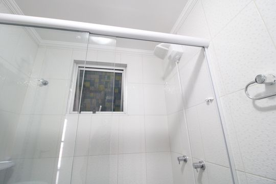 Banheiro comum de apartamento para alugar com 3 quartos, 93m² em Jardim Marajoara, São Paulo