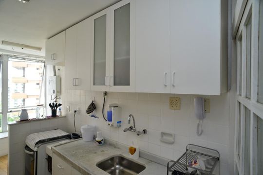 Cozinha de apartamento à venda com 2 quartos, 92m² em Barra da Tijuca, Rio de Janeiro