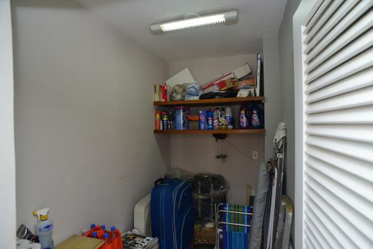 Quarto de Serviço de apartamento à venda com 2 quartos, 92m² em Barra da Tijuca, Rio de Janeiro