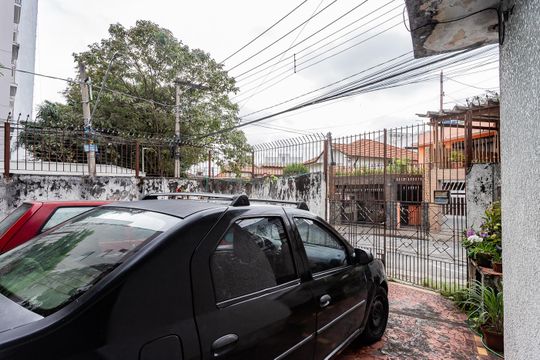 Garagem de casa à venda com 4 quartos, 216m² em Vila dos Remedios, São Paulo