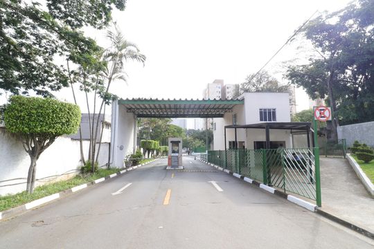 Fachada de apartamento para alugar com 2 quartos, 58m² em Vila Emir, São Paulo