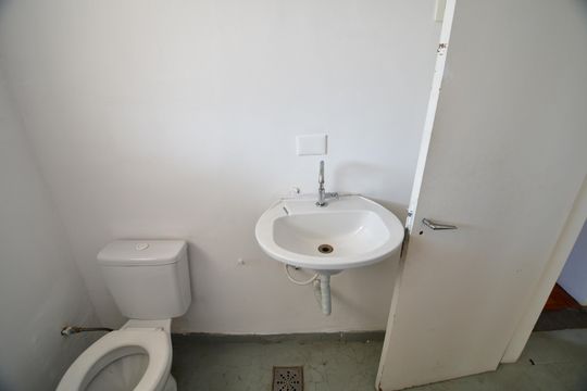 Banheiro de casa para alugar com 2 quartos, 110m² em Chácara da Barra, Campinas