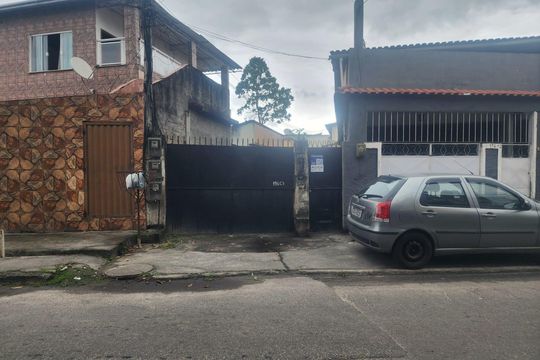 Fachada de casa para alugar com 2 quartos, 53m² em Colubandê, São Gonçalo