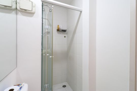 Banheiro Social de apartamento à venda com 2 quartos, 68m² em Bom Retiro, São Paulo