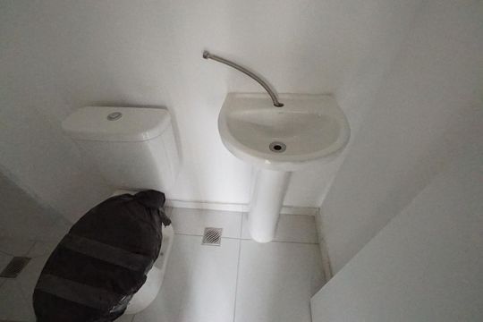 Banheiro de apartamento à venda com 2 quartos, 38m² em Chácara Klabin, São Paulo