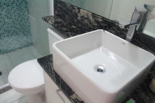 Banheiro Social de apartamento à venda com 3 quartos, 67m² em Campestre, São Caetano do Sul