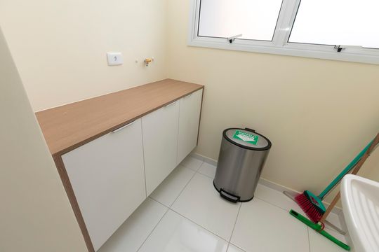 Área de serviço de apartamento à venda com 3 quartos, 76m² em Mansões Santo Antônio, Campinas