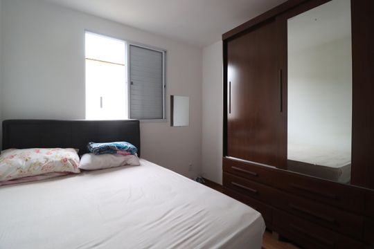 Quarto 1 de apartamento para alugar com 2 quartos, 40m² em Chácaras Tubalina E Quartel, Uberlândia