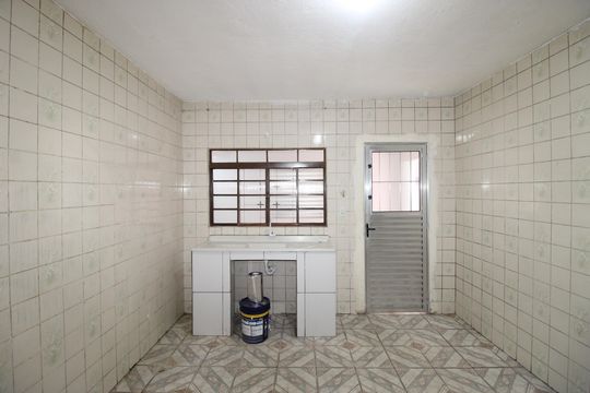 Cozinha de casa para alugar com 1 quarto, 47m² em Cidade Nitro Operária, São Paulo