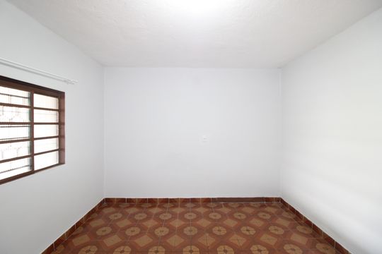Quarto de casa para alugar com 1 quarto, 47m² em Cidade Nitro Operária, São Paulo