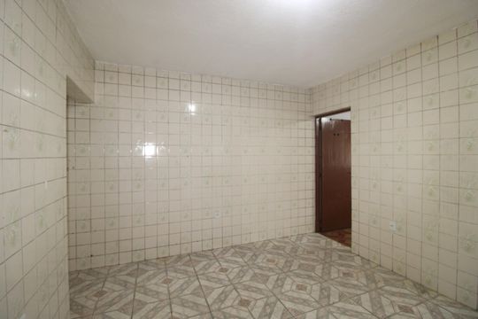 Cozinha de casa para alugar com 1 quarto, 47m² em Cidade Nitro Operária, São Paulo