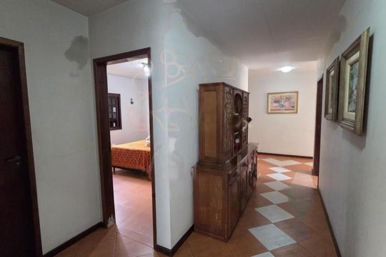Casa à venda com 3 quartos, 240m² em Cajuru, Curitiba