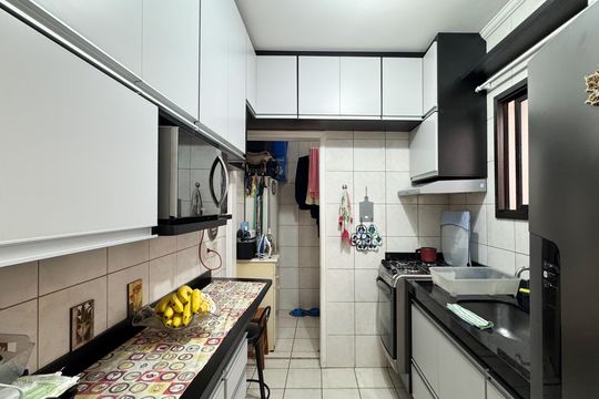 Cozinha de apartamento para alugar com 3 quartos, 70m² em Nova Petrópolis, São Bernardo do Campo