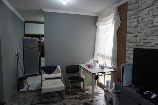 Sala de apartamento à venda com 2 quartos, 42m² em Morada do Sol, Americana