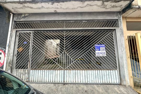 Fachada de casa à venda com 2 quartos, 120m² em Parque Bristol, São Paulo