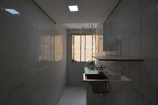 AREA DE SERVIÇO de apartamento para alugar com 2 quartos, 49m² em Jardim Raposo Tavares, São Paulo