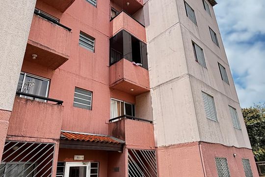 Fachada do bloco de apartamento à venda com 2 quartos, 49m² em Jardim Alzira Franco, Santo André