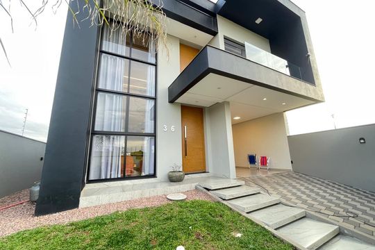 Casa à venda com 3 quartos, 233m² em Scharlau, São Leopoldo