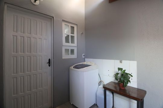 Área de Serviço de casa à venda com 2 quartos, 48m² em Olaria, Canoas