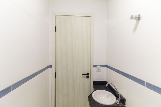 Banheiro de apartamento à venda com 2 quartos, 42m² em Vila Matilde, São Paulo