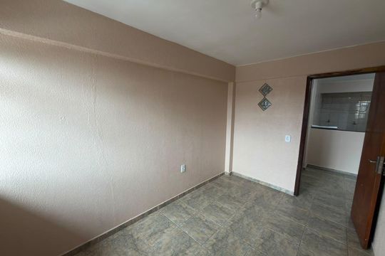 Quarto 02 de apartamento para alugar com 2 quartos, 50m² em Taguatinga, Brasília