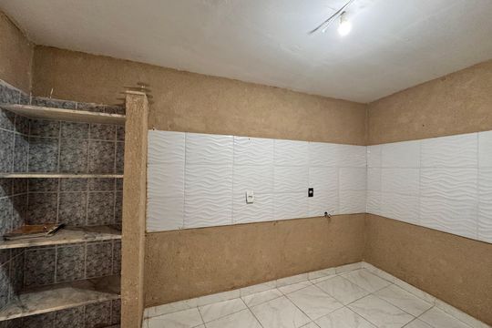 Cozinha e Área de Serviço de casa para alugar com 2 quartos, 70m² em Recreio dos Bandeirantes, Rio de Janeiro