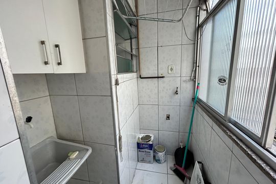 Área de Serviço de apartamento para alugar com 2 quartos, 46m² em Del Castilho, Rio de Janeiro
