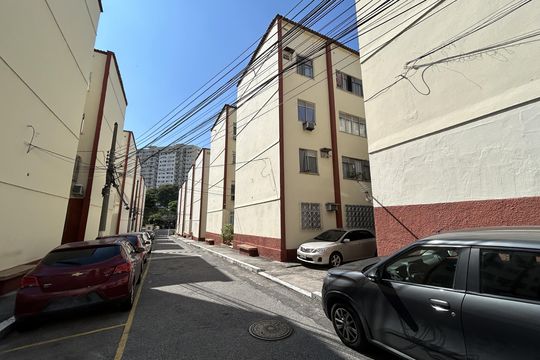 Área comum de apartamento para alugar com 2 quartos, 46m² em Del Castilho, Rio de Janeiro