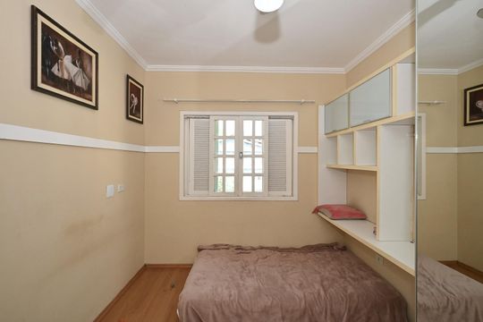 Suíte de casa de condomínio à venda com 3 quartos, 156m² em Jardim Monte Kemel, São Paulo