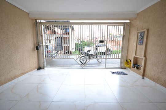 Garagem de casa à venda com 3 quartos, 75m² em Jardim Boa Vista (zona Oeste), São Paulo