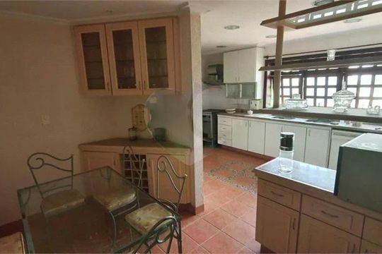 Casa à venda com 5 quartos, 2400m² em Tucuruvi, São Paulo