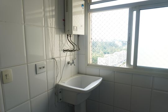 Área de Serviço de apartamento para alugar com 1 quarto, 113m² em Tamboré, Santana de Parnaíba