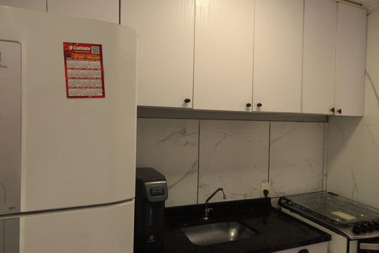 Cozinha - Armários de apartamento para alugar com 2 quartos, 43m² em Santa Cruz, Rio de Janeiro