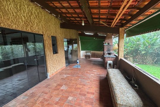 Churrasqueira de casa à venda com 2 quartos, 150m² em Represa, Ribeirão Pires