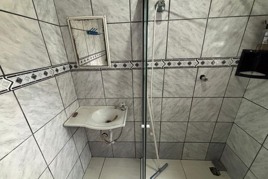 Banheiro da suite de casa à venda com 2 quartos, 150m² em Represa, Ribeirão Pires
