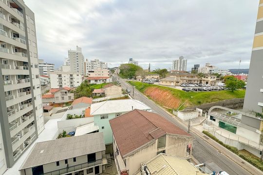 Vista  de apartamento para alugar com 1 quarto, 60m² em Bela Vista, São José