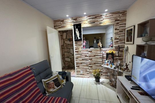 Sala de casa de condomínio à venda com 2 quartos, 65m² em Realengo, Rio de Janeiro