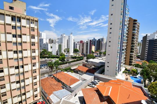 Quarto - Vista de apartamento para alugar com 1 quarto, 59m² em Cambuí, Campinas