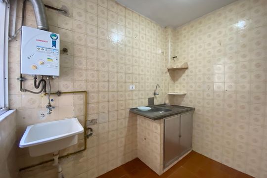 Área de serviço de apartamento para alugar com 2 quartos, 47m² em Tomás Coelho, Rio de Janeiro
