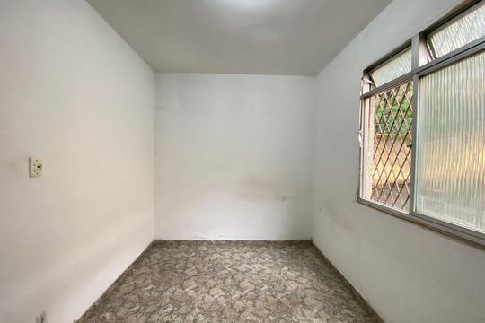 Quarto de apartamento para alugar com 2 quartos, 47m² em Tomás Coelho, Rio de Janeiro
