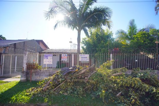 Fachada de casa para alugar com 2 quartos, 180m² em Campestre, São Leopoldo