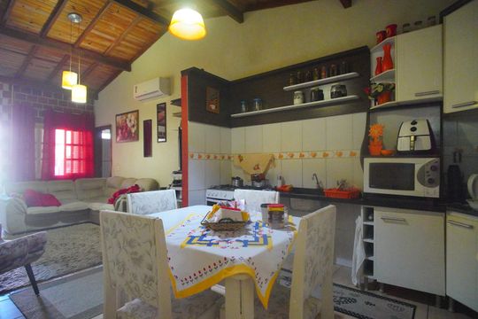 Cozinha de casa para alugar com 2 quartos, 180m² em Campestre, São Leopoldo