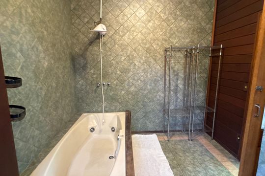 Casa de Condomínio para alugar com 5 quartos, 270m² em Granja Viana Ii, Cotia
