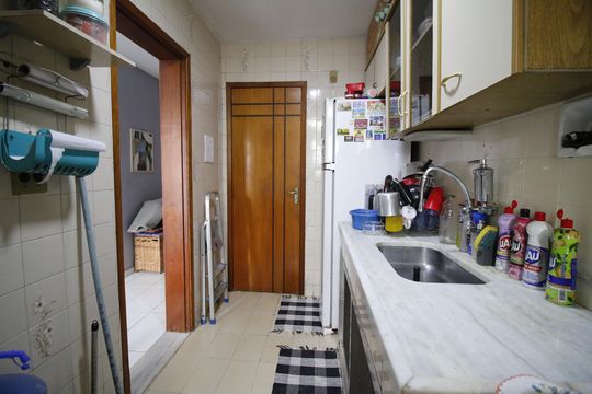 Cozinha de apartamento à venda com 2 quartos, 50m² em Taquara, Rio de Janeiro